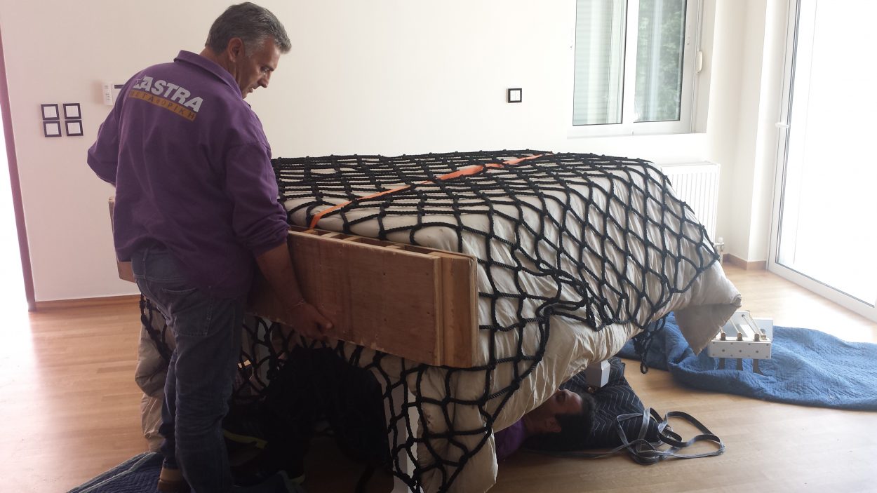 Δέσιμο πιάνου Δέσιμο πιάνου με ουρά