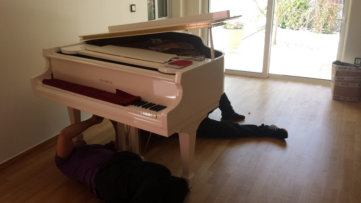 Μπεζ πιάνο Μεταφερόμενο μπεζ πιάνο